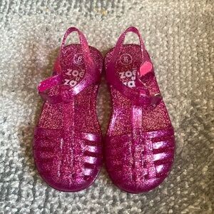 Sparkly jelly sandals
